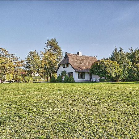 Reetdachhaus Mit Grossem Garten Und Kamin Marlow Zewnętrze zdjęcie