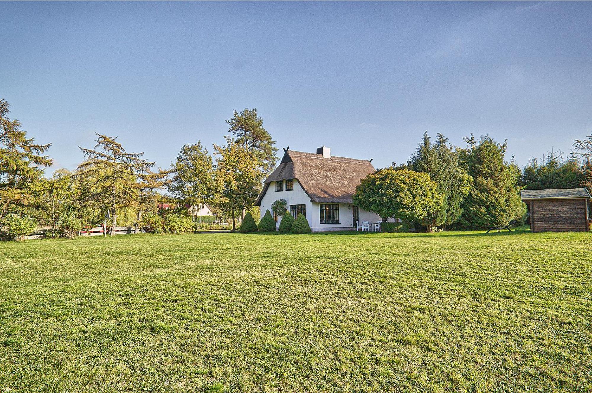 Reetdachhaus Mit Grossem Garten Und Kamin Marlow Zewnętrze zdjęcie
